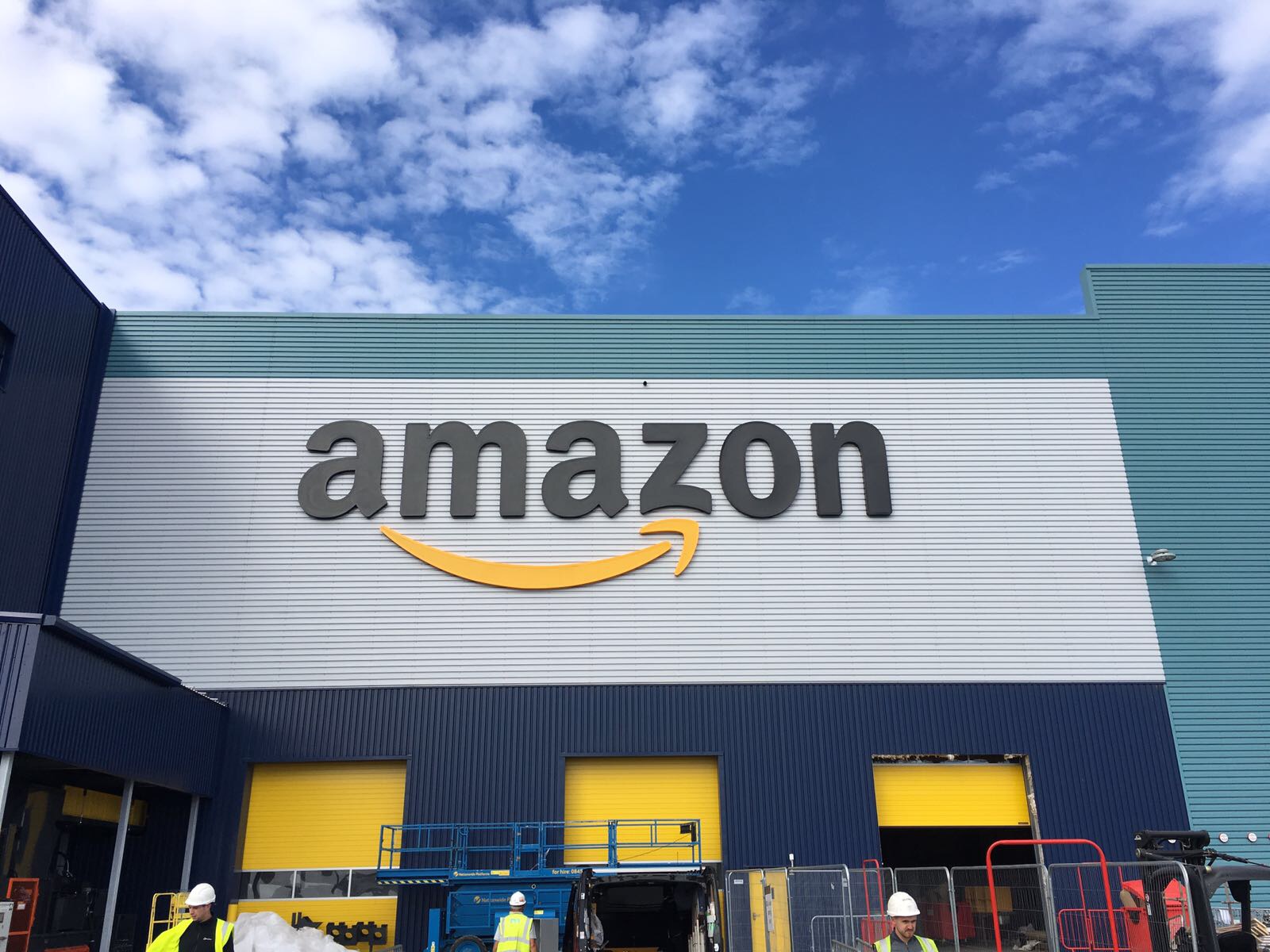 Amazon sign manufacture and instillation Magna Signs